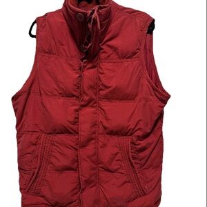 Abercrombie & Fitch Men's Red Quilted Puffer Vest